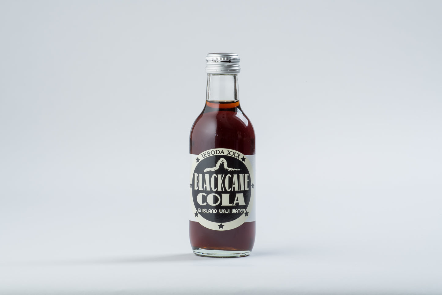 金城:【伊江島物産センター】イエソーダXXXブラックコーラ 200ml